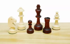 Schaakstukken Staunton In Houten Kist